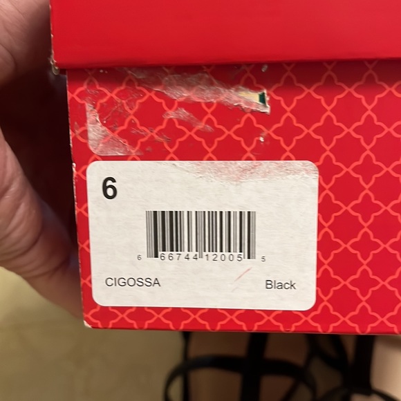 Kelly & Katie Black Cigossa Block Heel Sandal 6 - Picture 6 of 6